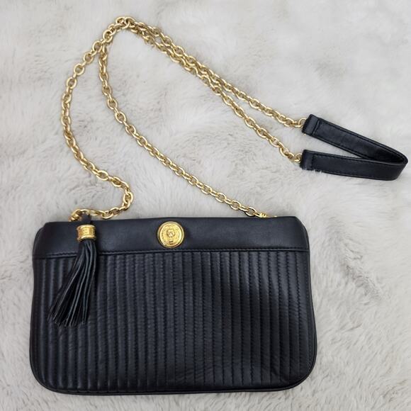 Anne Klein Vintage Black Quilted Leather Shoulder Bag Clutch with Gold Chain - Picture 1 of 13
